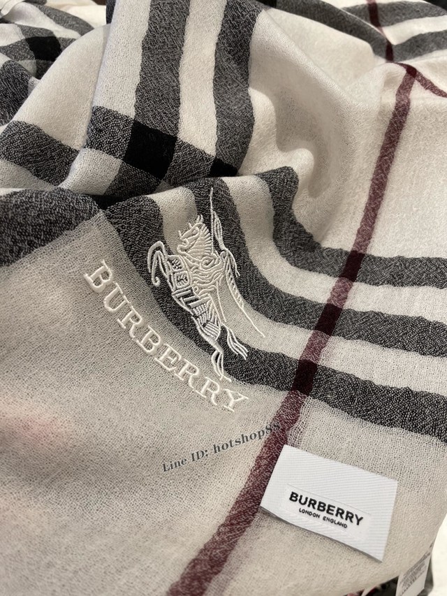 BURBERRY專櫃新款巴寶莉進口山羊絨女款圍巾披肩 mmyj1576